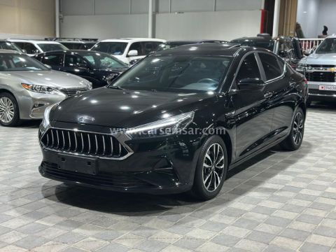 2022 JAC J7