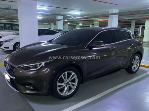 2017 Infiniti Q 30