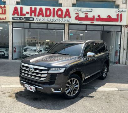 2022 Toyota Land Cruiser VX