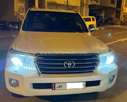 2013 تويوتا لاند كروزر GXR V8