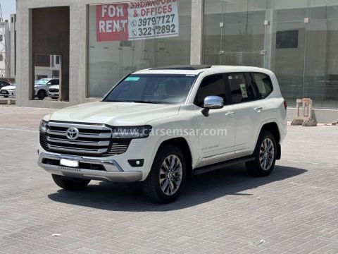 2024 Toyota Land Cruiser GXR V6