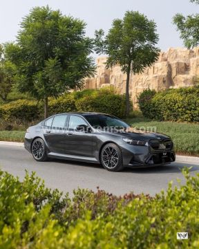 2025 BMW M5