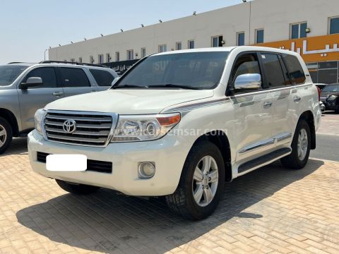 2014 Toyota Land Cruiser GXR V8