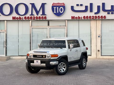 2022 تويوتا إف جي كروزر دفع رباعي