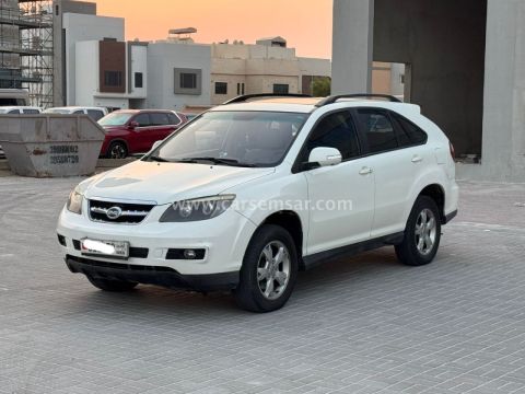 2015 بي واي دي S6