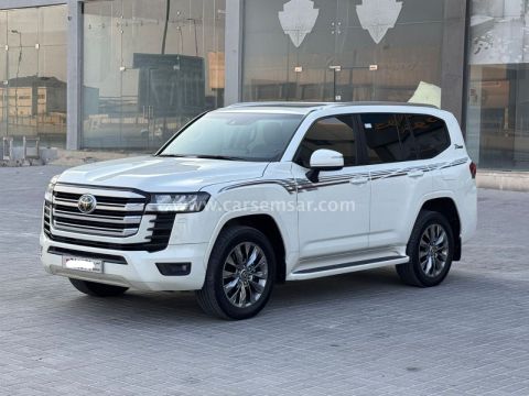 2022 Toyota Land Cruiser GXR V6