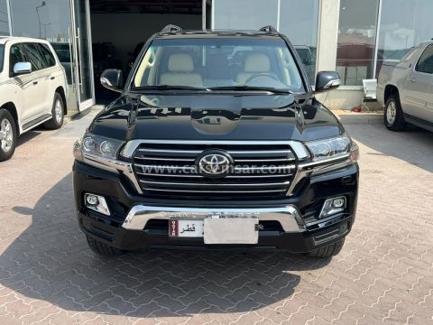 2017 تويوتا لاند كروزر GXR V8