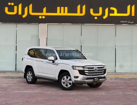 2022 Toyota Land Cruiser GXR V6