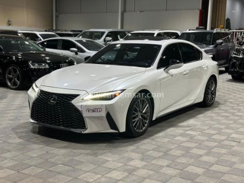 2021 Lexus IS 300