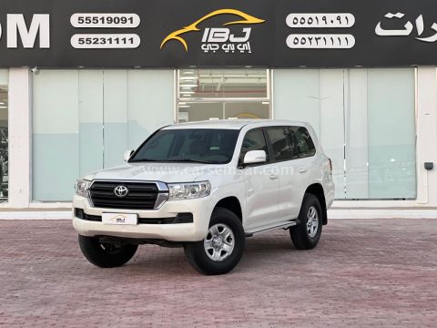 2016 تويوتا لاند كروزر GX