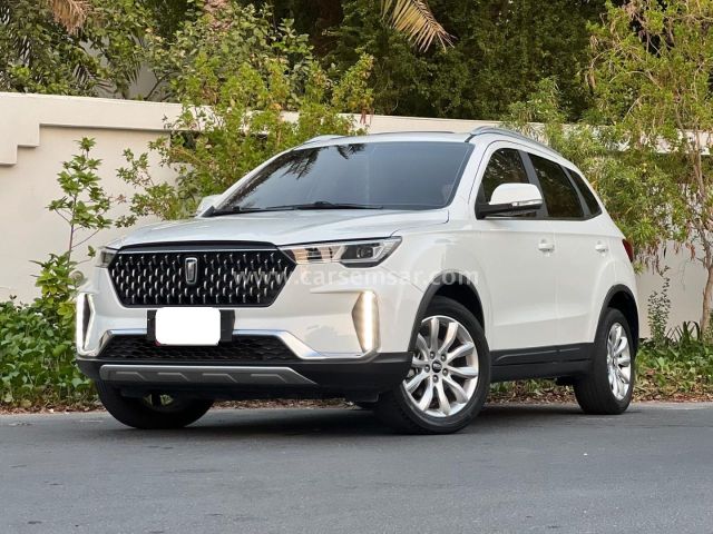 2022 Bestune T33 — photo 2 for sale in Qatar