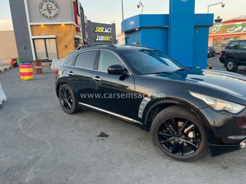 2013 إنفينيتي FX 37