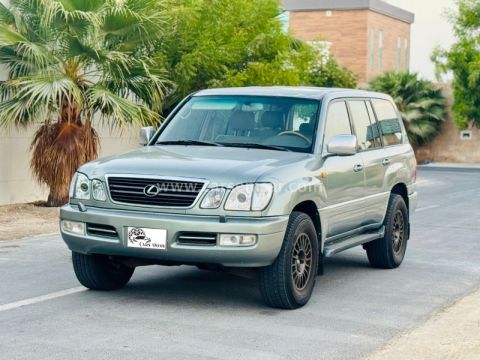 2001 Lexus LX 470