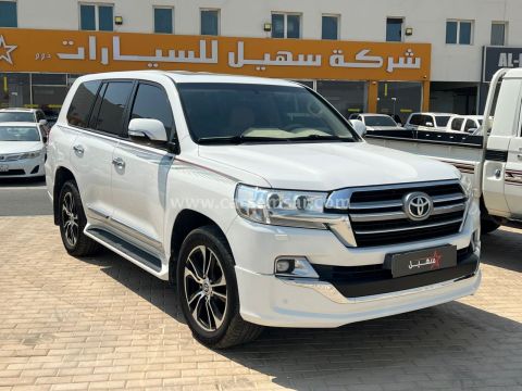 2019 تويوتا لاند كروزر GXR V8