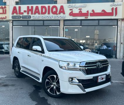 2018 تويوتا لاند كروزر GXR V8