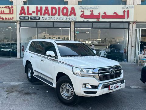 2016 تويوتا لاند كروزر GXR V8