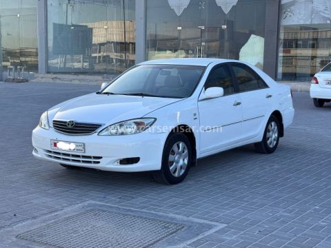 2004 تويوتا كامري جي ال أي