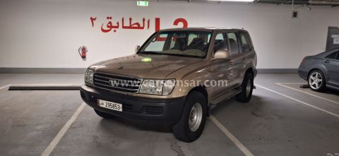 2005 تويوتا لاند كروزر GX