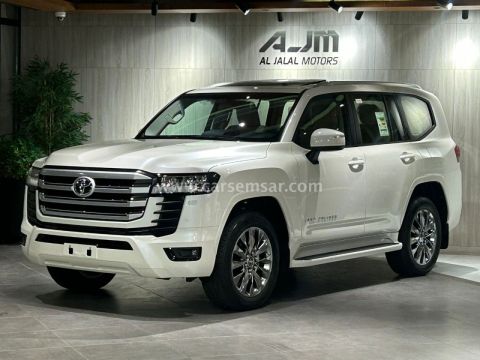 2025 Toyota Land Cruiser GXR V6