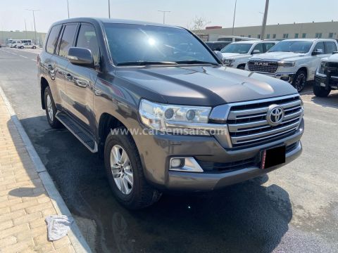 2021 Toyota Land Cruiser GXR V8
