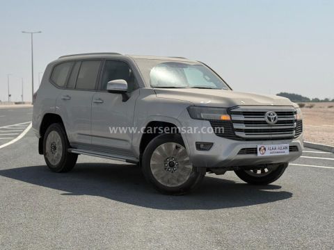 2025 تويوتا لاند كروزر جي اكس ار V6