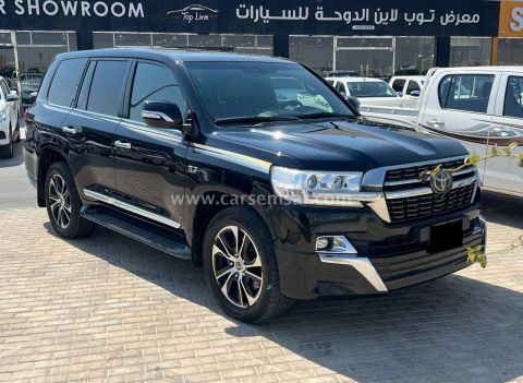 2021 تويوتا لاند كروزر VXR