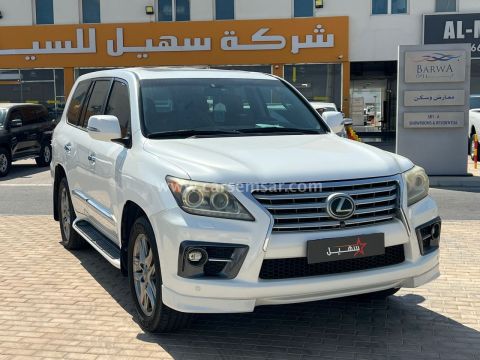 2012 لكزس ال اكس 570