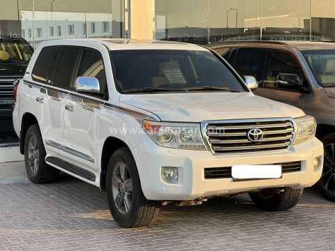 2015 Toyota Land Cruiser GXR V8