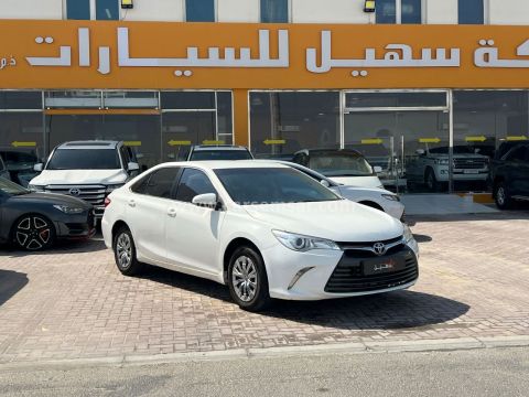 2015 تويوتا كامري جي ال