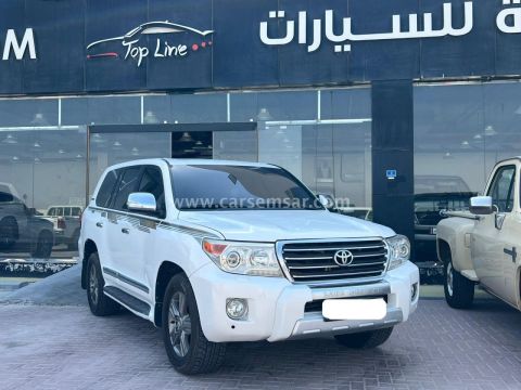 2015 تويوتا لاند كروزر GXR V8