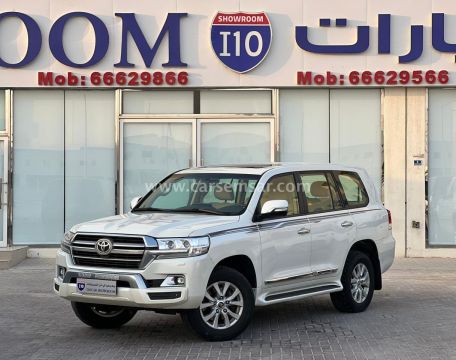 2020 تويوتا لاند كروزر GXR V8