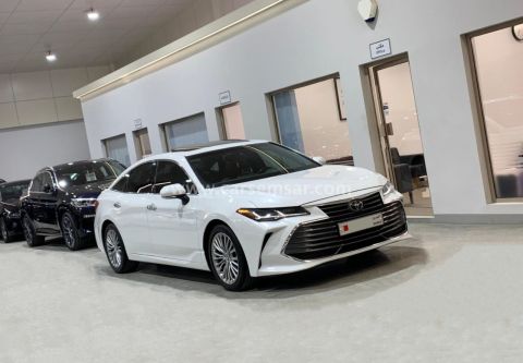 2021 تويوتا أفالون ليميتيد