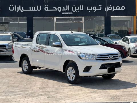 2025 تويوتا هايلكس هايلوكس 2.7 SR5