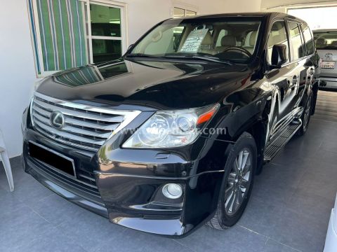 2012 لكزس ال اكس 570