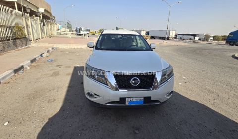 2016 نيسان باثفايندر SV