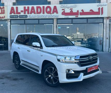 2017 Toyota Land Cruiser VXR