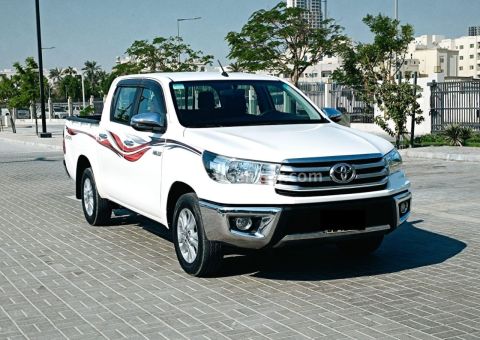 2020 تويوتا هايلكس 2.7