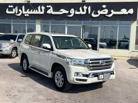 2017 Toyota Land Cruiser GXR V8