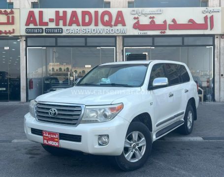 2013 تويوتا لاند كروزر VXR