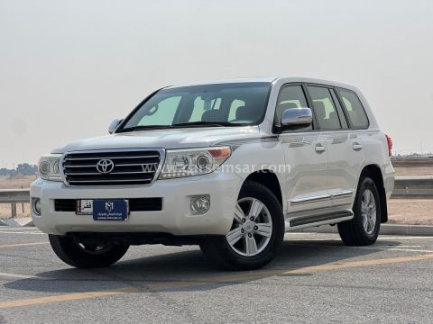 2014 تويوتا لاند كروزر GXR V8