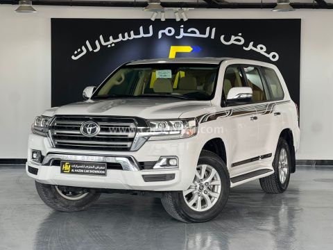 2017 تويوتا لاند كروزر GXR V8