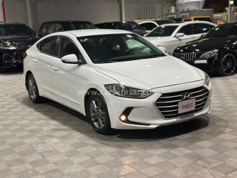 2017 هيونداي إلانترا 2.0