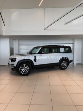 2023 Land Rover Defender 130