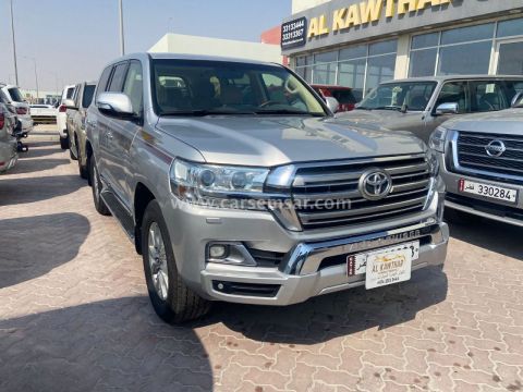 2016 Toyota Land Cruiser GXR V8
