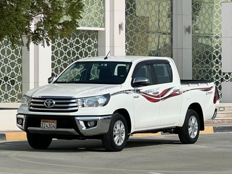 2020 تويوتا هايلكس 2.7