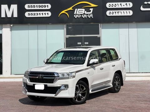 2019 Toyota Land Cruiser VXR
