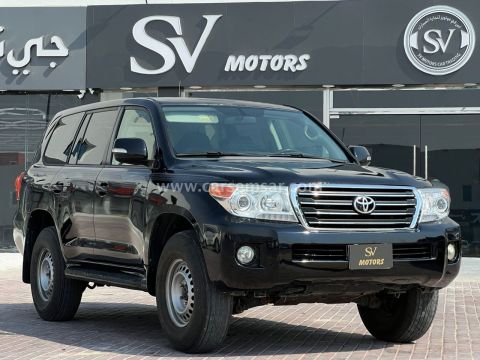 2013 تويوتا لاند كروزر G