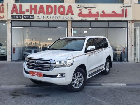 2018 Toyota Land Cruiser GXR V8