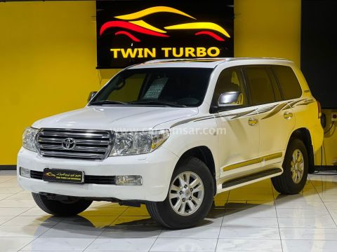 2011 Toyota Land Cruiser GXR V8