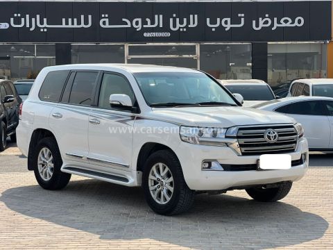 2018 Toyota Land Cruiser GXR V8